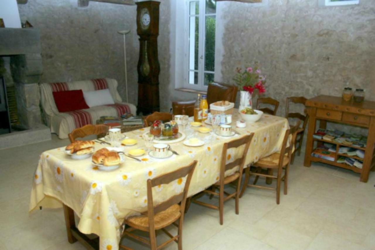 Le Clos Tilia Bed & Breakfast Cléry-Saint-André Екстериор снимка