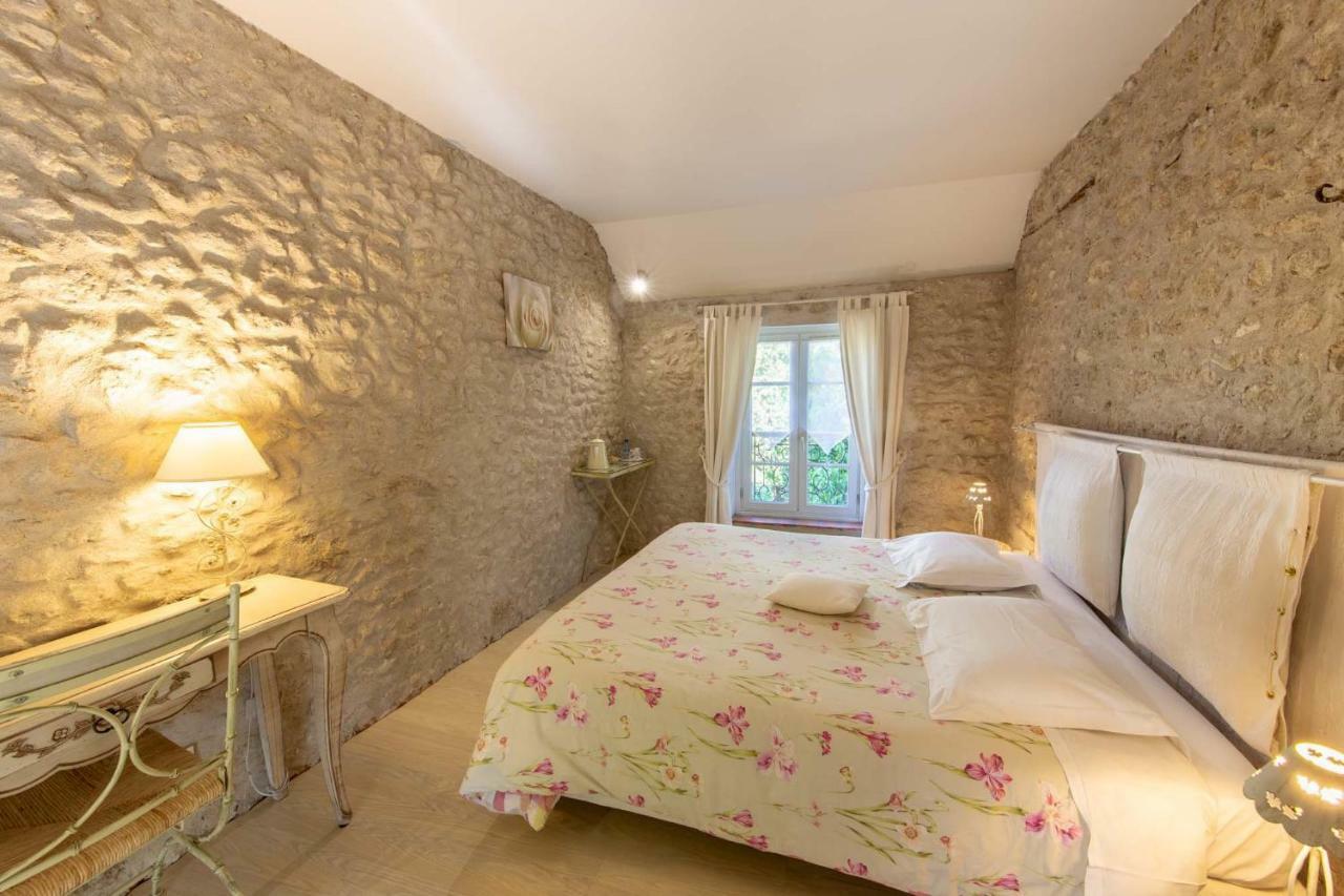 Le Clos Tilia Bed & Breakfast Cléry-Saint-André Екстериор снимка
